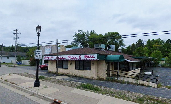 A&W Restaurant - Mio - 412 S Morenci Ave (newer photo)